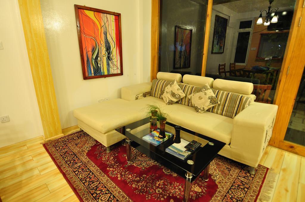 Koamas Lodge Hulhumale Exterior photo