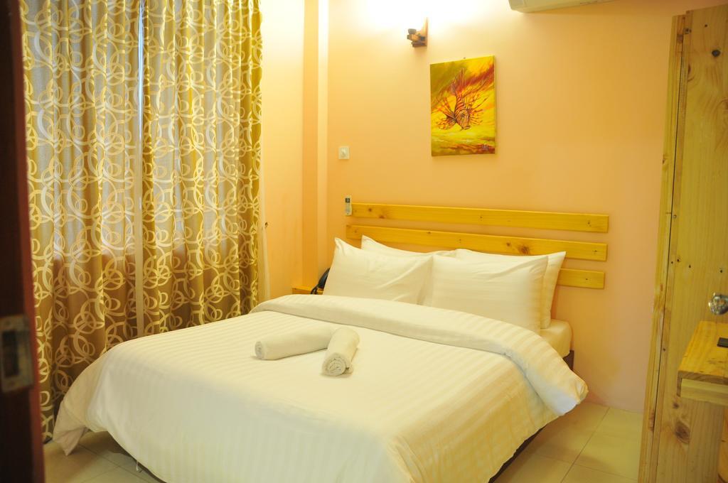Koamas Lodge Hulhumale Exterior photo