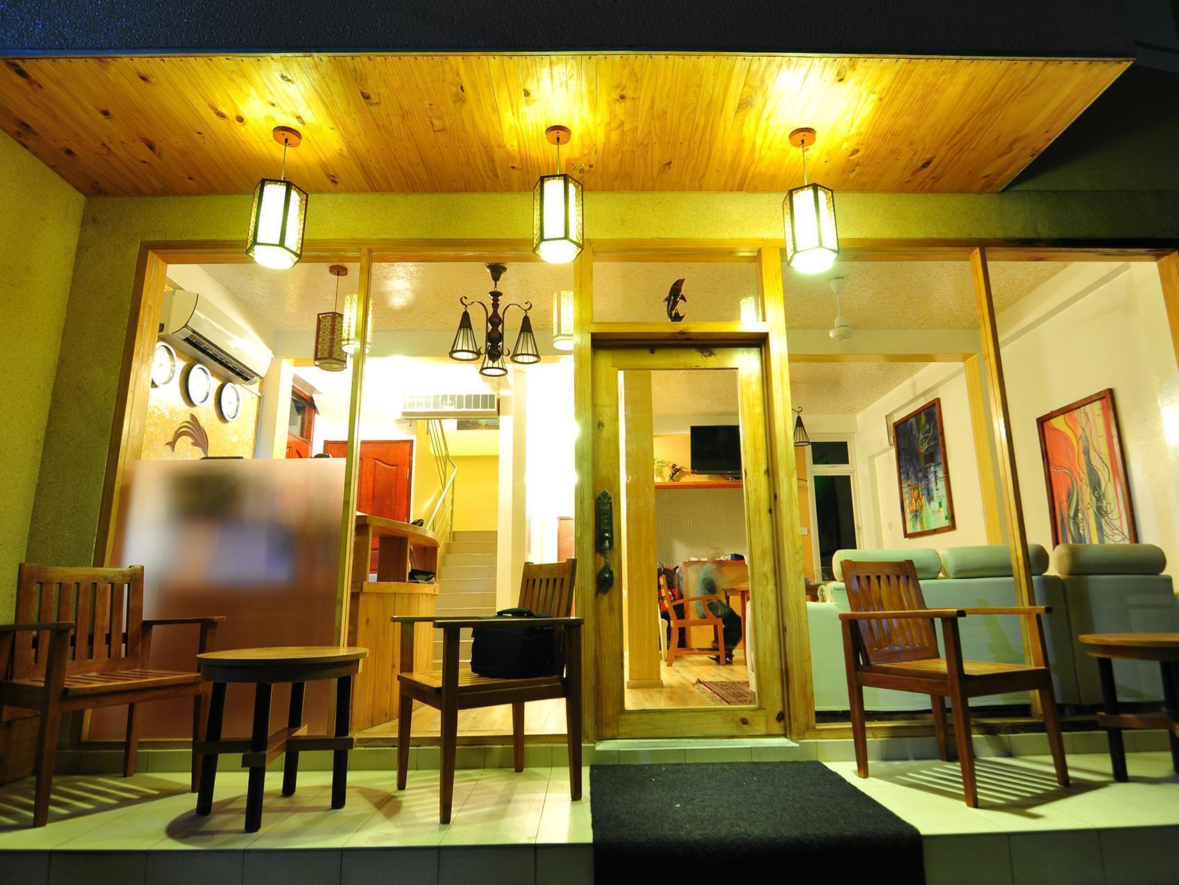 Koamas Lodge Hulhumale Exterior photo